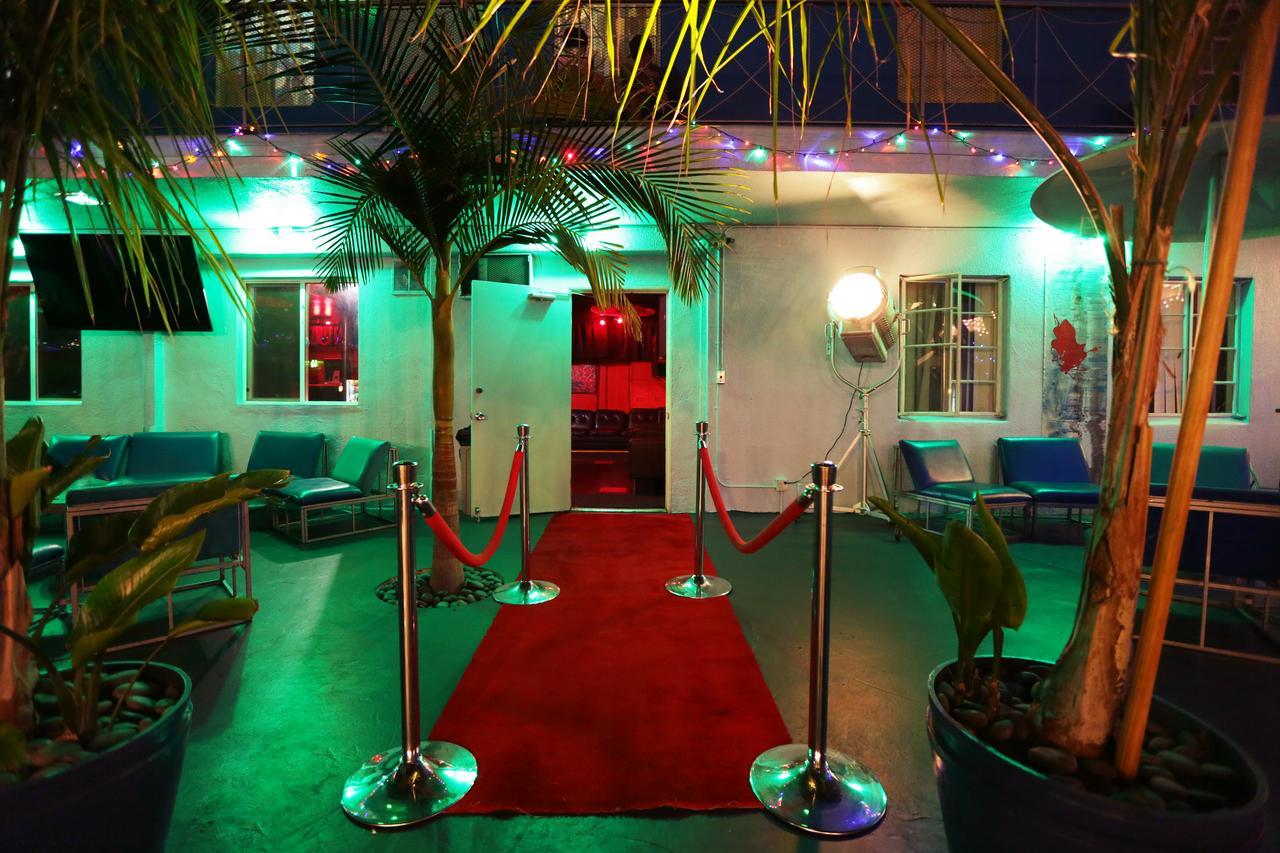 Banana Bungalow Hollywood Hotel & Hostel ลอสแอนเจลิส ภายนอก รูปภาพ