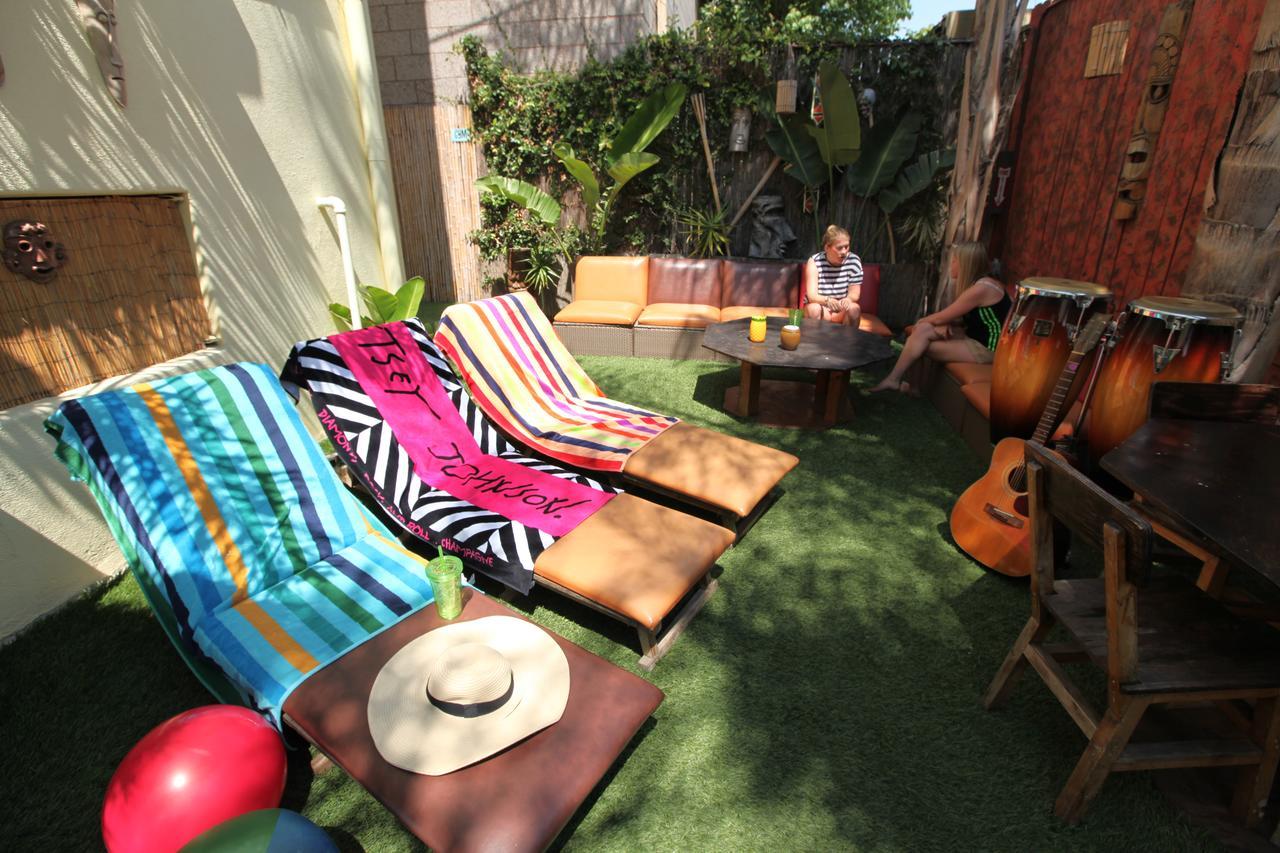 Banana Bungalow Hollywood Hotel & Hostel ลอสแอนเจลิส ภายนอก รูปภาพ